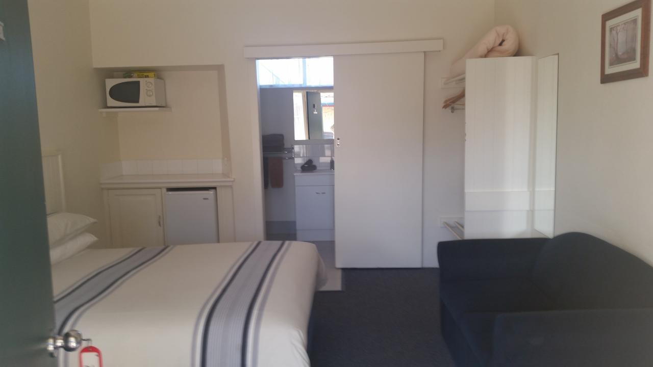 Omeo Motel Kültér fotó