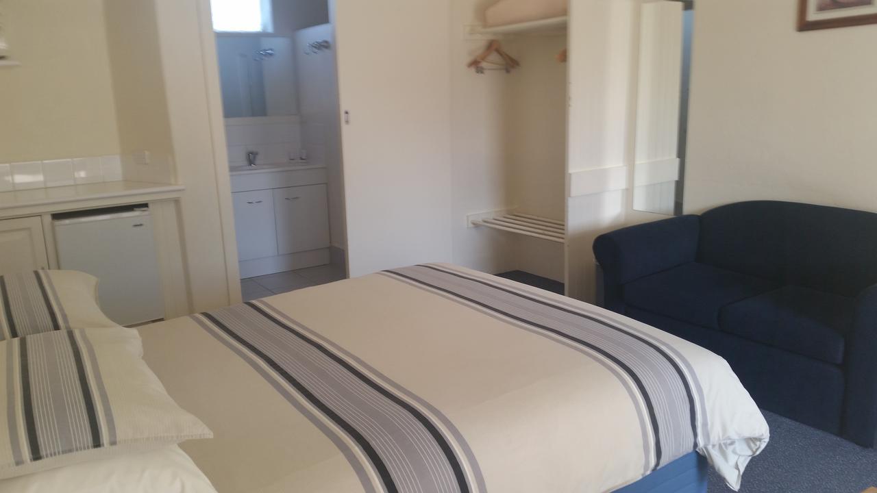 Omeo Motel Kültér fotó