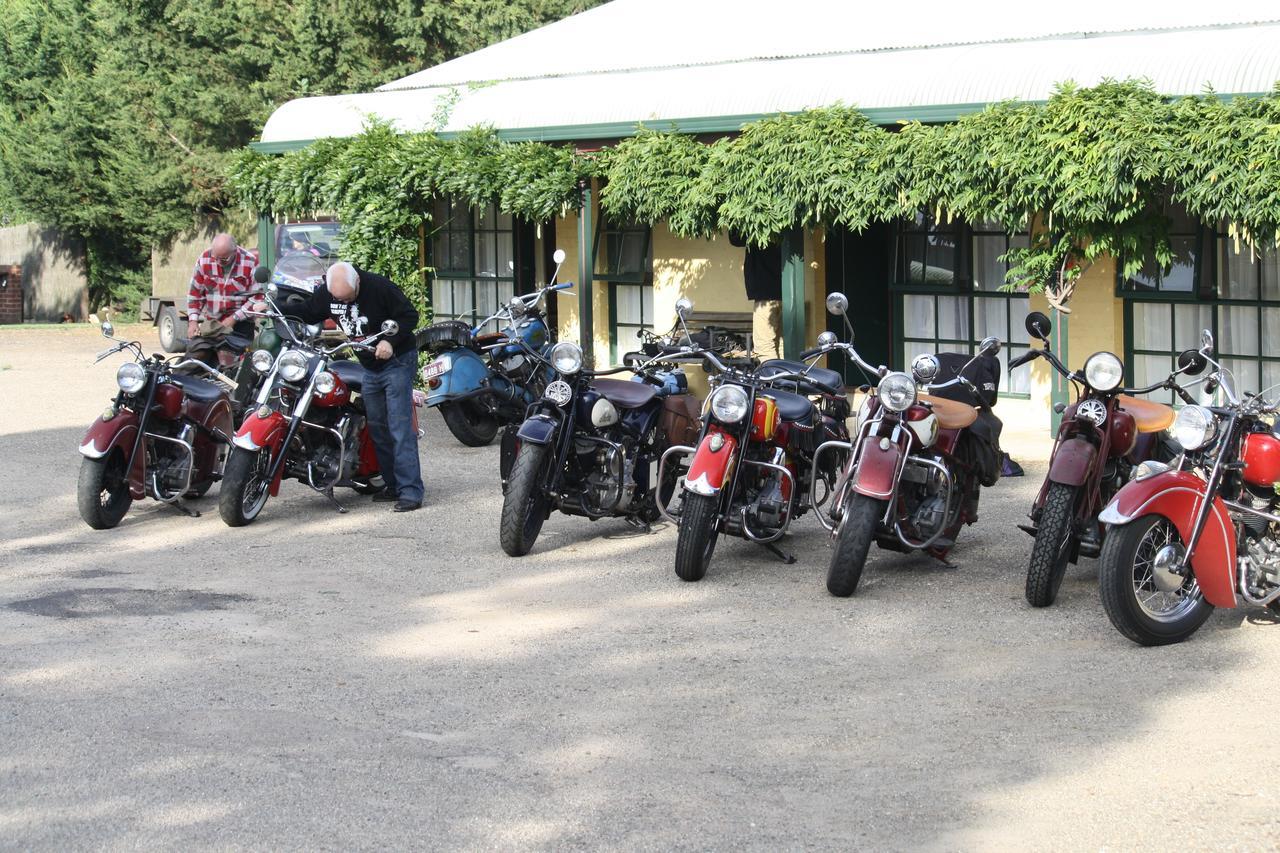 Omeo Motel Kültér fotó