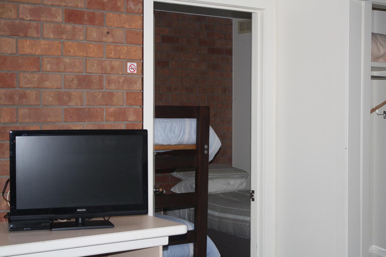 Omeo Motel Kültér fotó