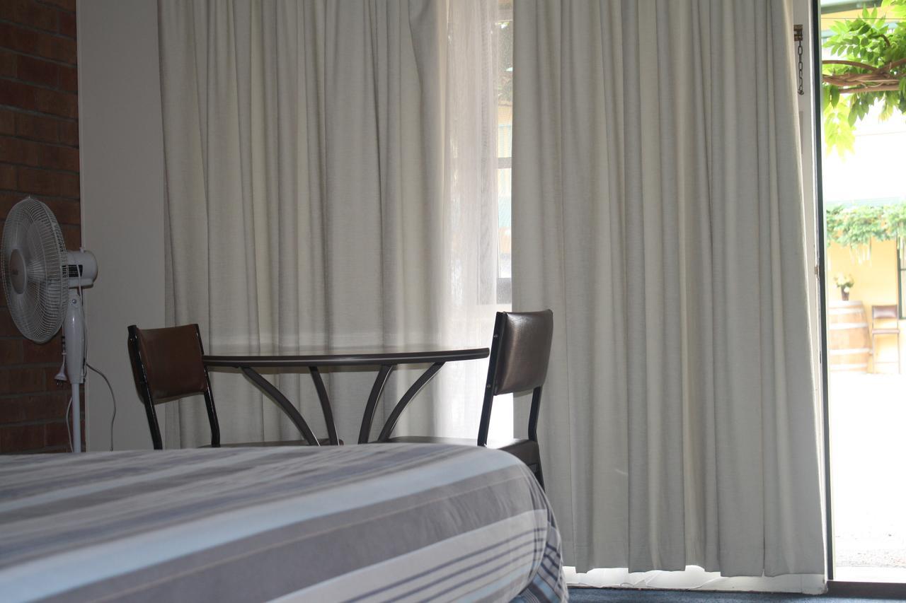 Omeo Motel Kültér fotó